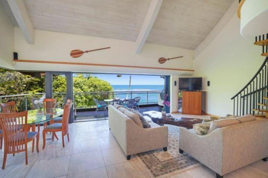 Luxury 2-Story Oceanfront Condo W/ Views & Pool Wailua  Eksteriør billede
